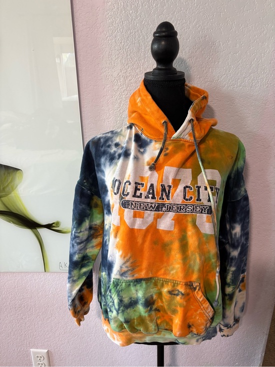 Tops - Ocean City tie dye sweatshirt size large